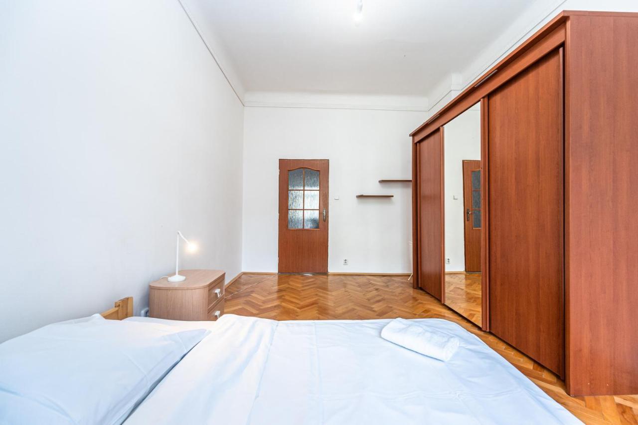 Apartamento Jaromirova 9